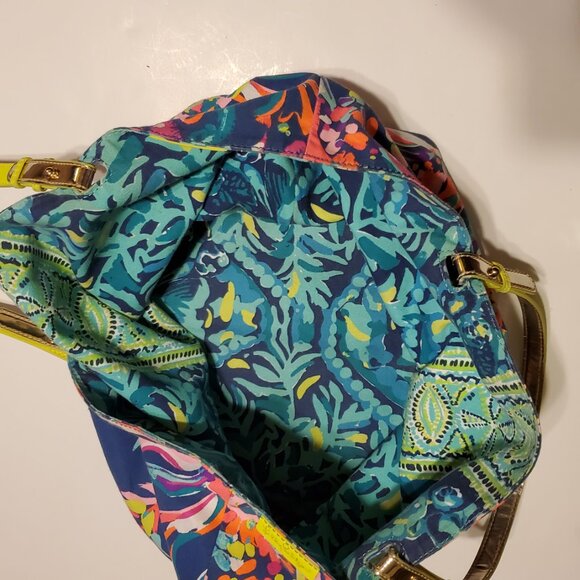Lilly Pulitzer Reversible Beach Tote in Beach Loot & Midnight Cove - Picture 7 of 7